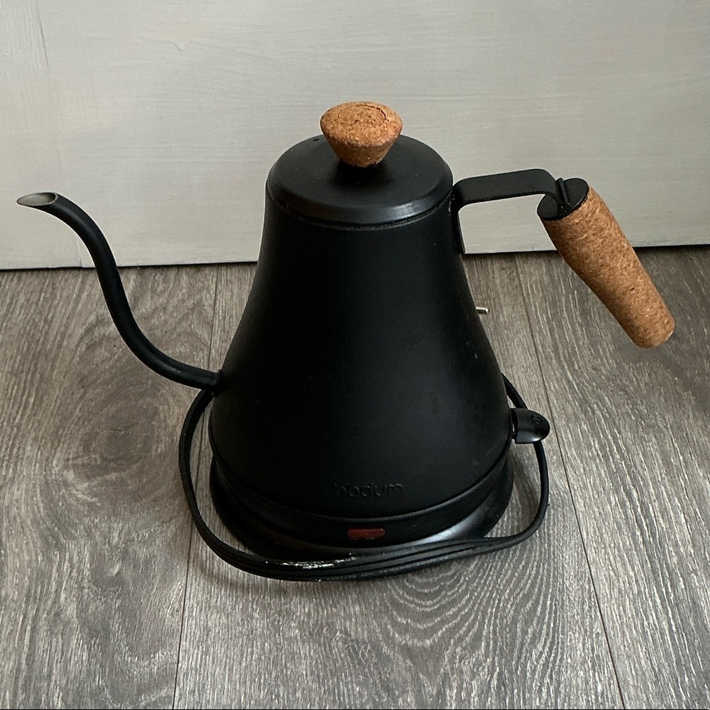 Bodum Black Electric Kettle with Cork Accents